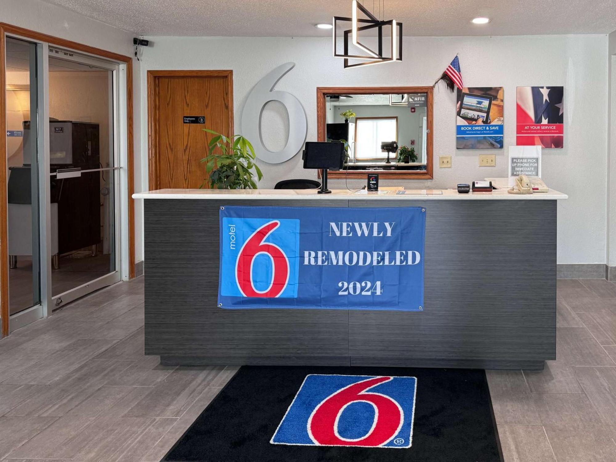 Motel 6-Fond Du Lac, WI Buitenkant foto
